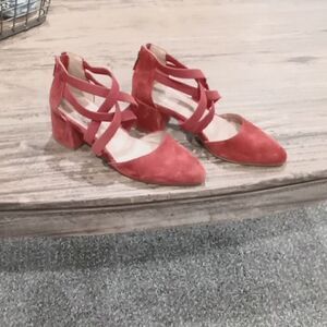 Eileen Fisher Joku strappy block heel sling back pump. Cayenne color. Size 5 NWT